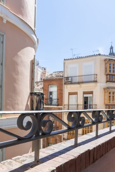 2 ESTUDIO DELUXE CON BALCON