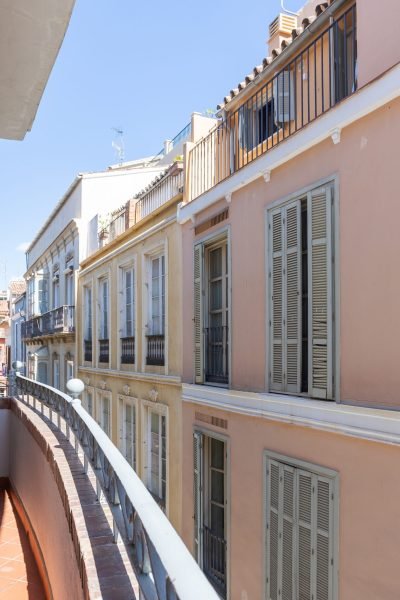 2 ESTUDIO PREMIUM CON BALCON