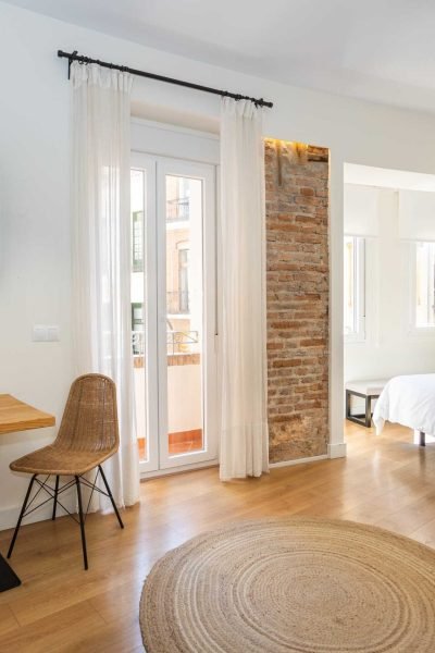 2 ESTUDIO SUPERIOR CON BALCON PORTADA