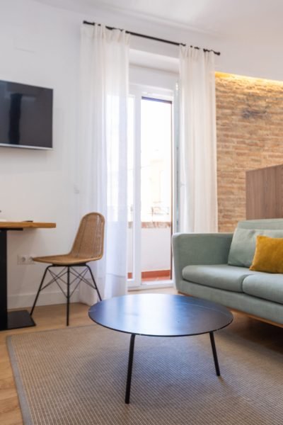 7 ESTUDIO PREMIUM CON BALCON