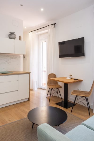 9 ESTUDIO PREMIUM CON BALCON